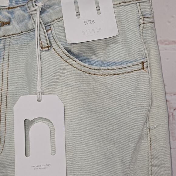 Nature Denim Kyler Mom Jeans Distressed Light Wash Womens Size 9 NWT - Picture 6 of 14